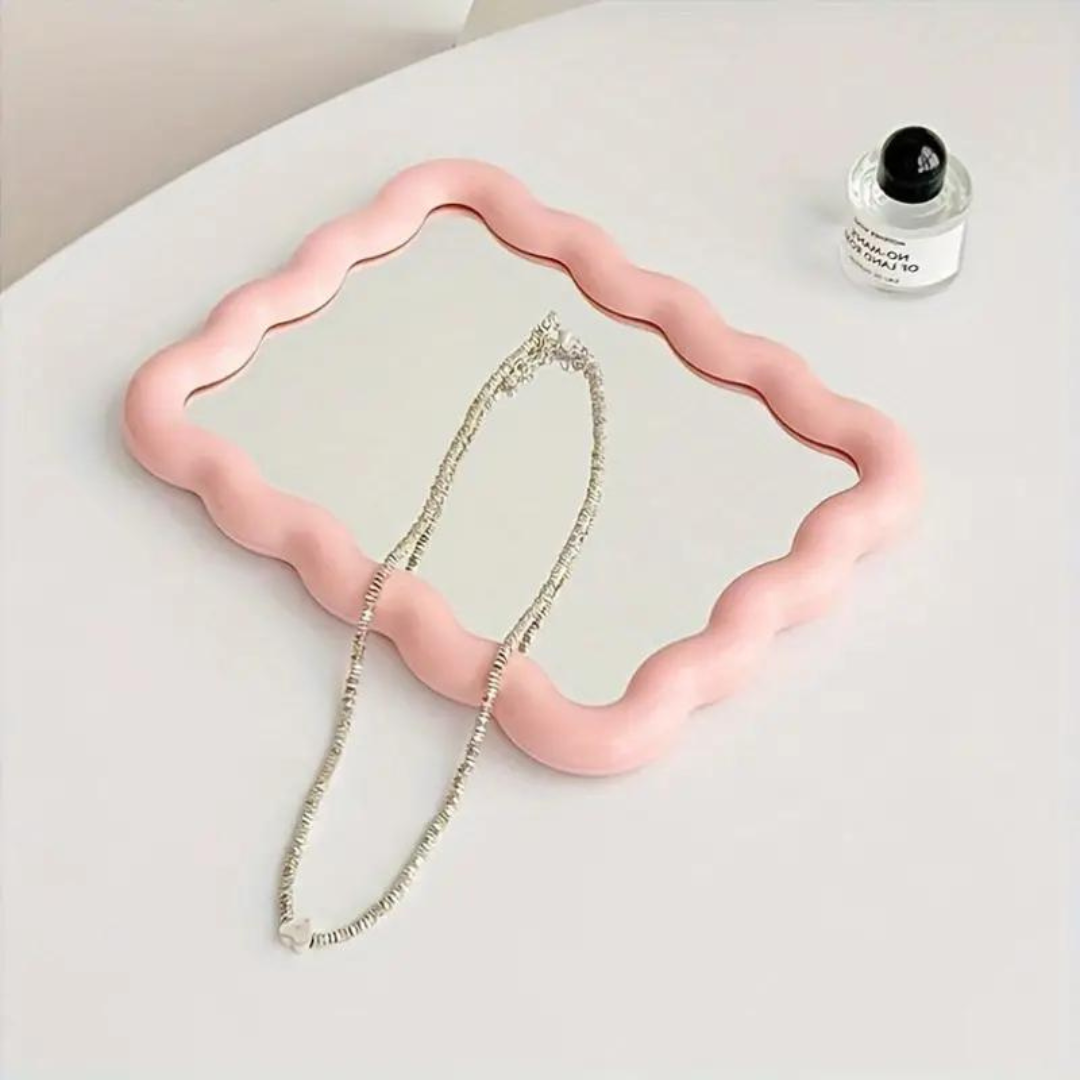 Wavy Make Up Mirror in Pink